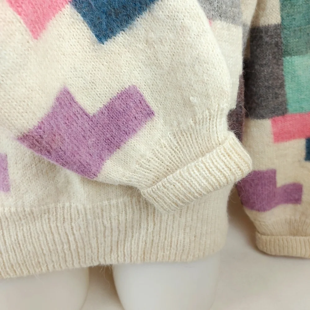 Colorful Geometric Pattern Sweater - Picture 5 of 8